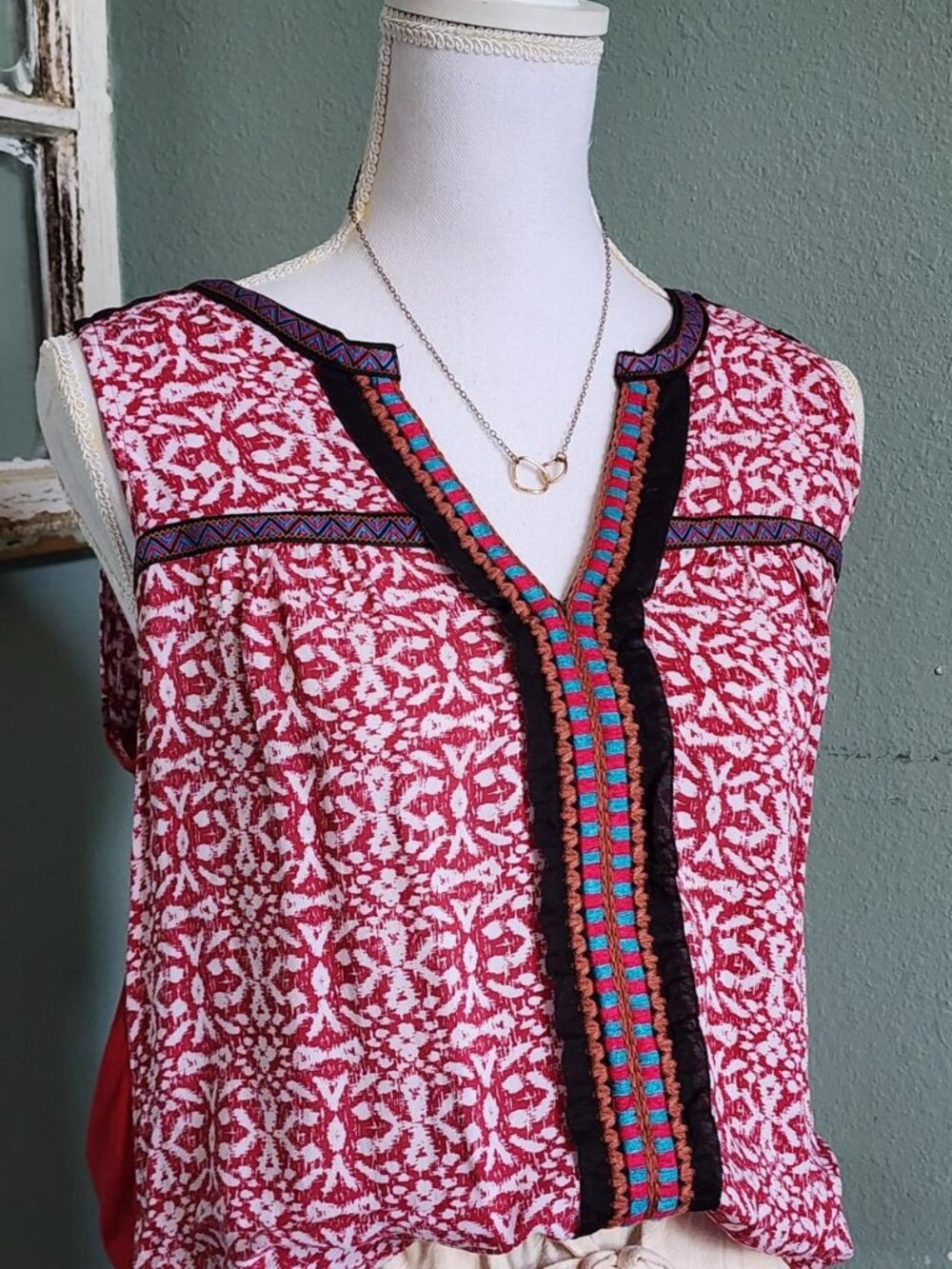 A Common Thread Tank Top Red White Multi colored Women Small